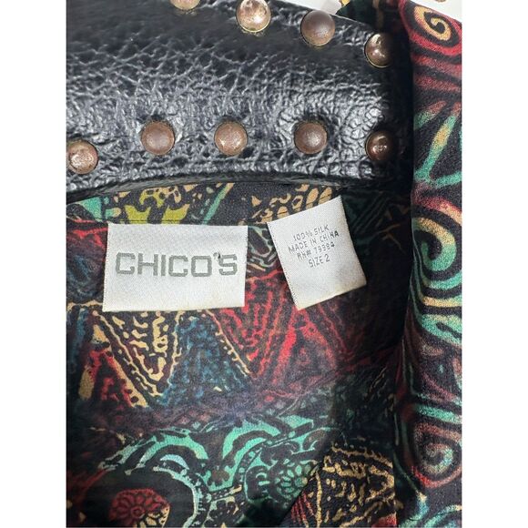 Chico’s 100% Silk sheer Button Up Abstract Pattern Top Shirt Size 2 - Picture 7 of 7
